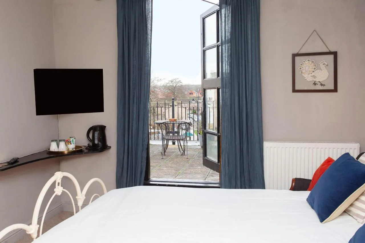 Higgihaus #5 Sleeps 14-16 Hens Stags Big Groups Villa Cardiff 0*,  United Kingdom